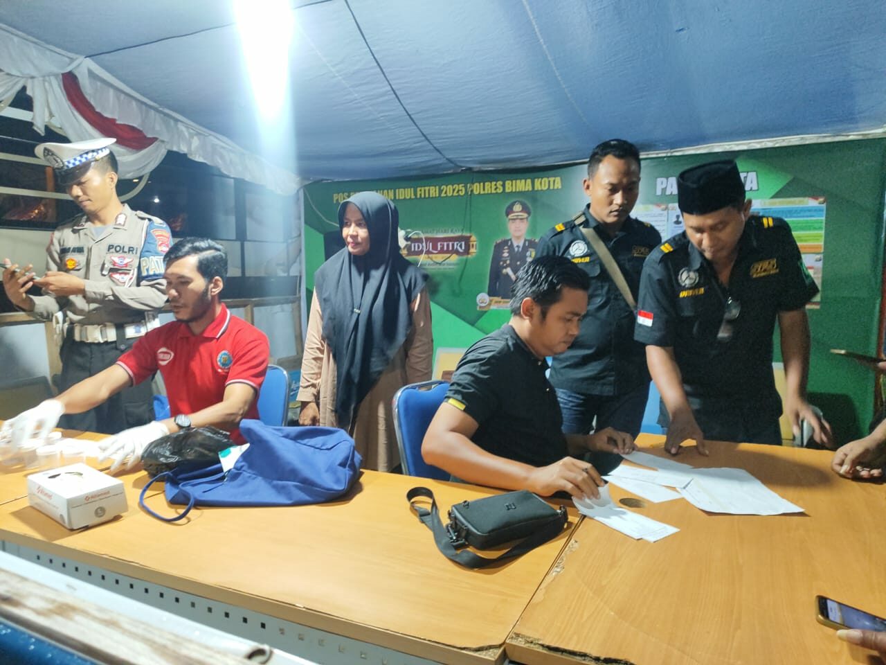 Pastikan Mudik Aman, BNNK Bima Tes Urine Supir Bus AKAP Pastikan Mudik Aman, BNNK Bima Tes Urine Supir Bus AKAP
